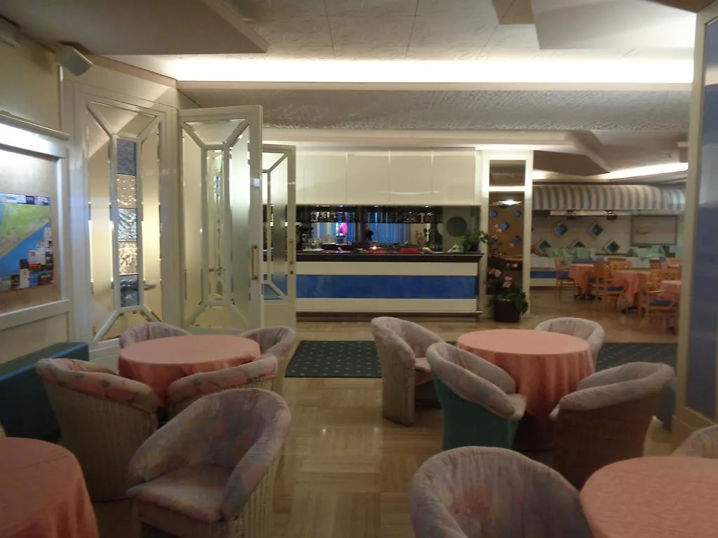 Hotel Ambasciatori Palace Τζεσόλο Λίντο 4*,